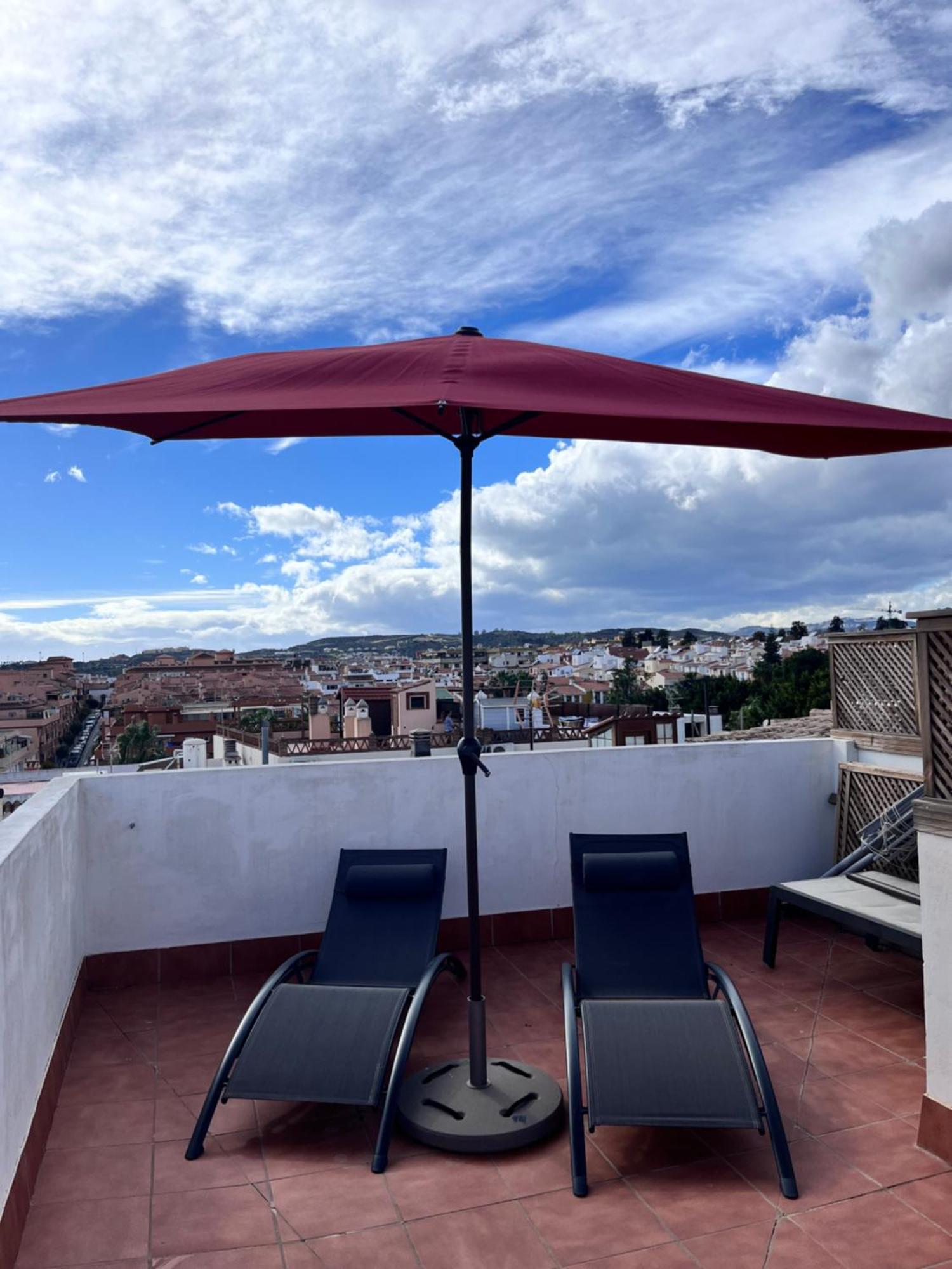 Apartment Lets In The Sun - Clavel Fuengirola